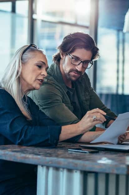 Echange entre apprenants sur le volet financier de la foramtion économique.